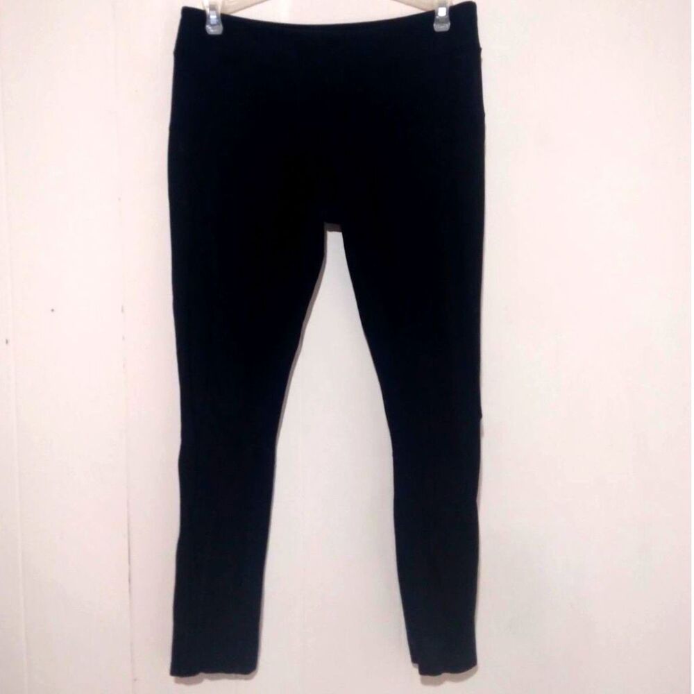 Avia Women's Large Black Athletic Ankle Leggings